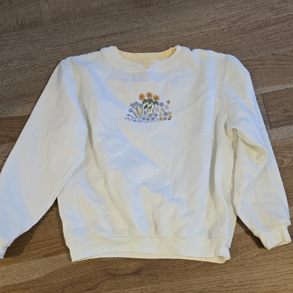 Sweatshirt with Floral Embroidery